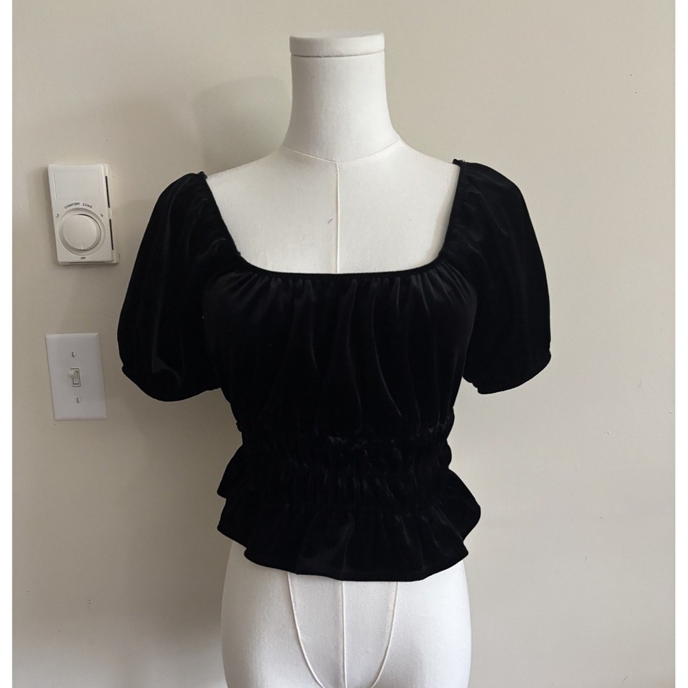 Whimsigoth Dark Boho Black‎ Velvet Smocked Crop Top Forever 21 Medium Grunge